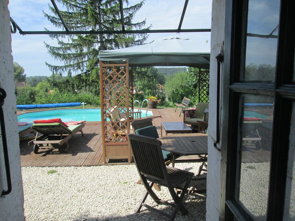 Le Petit Lavoir Saint-Paul-Lizonne Εξωτερικό φωτογραφία